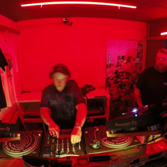 Low End Theories // 1-Hour DJ Set ~ UKG / Dubstep / Drum & Bass
