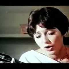 نگاه می‌کنم - در امتداد شب - گوگوش \ Googoosh - Dar Emtedad Shab