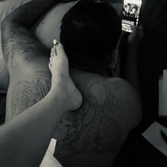 Tháng 12 Anh Có Cái Con C