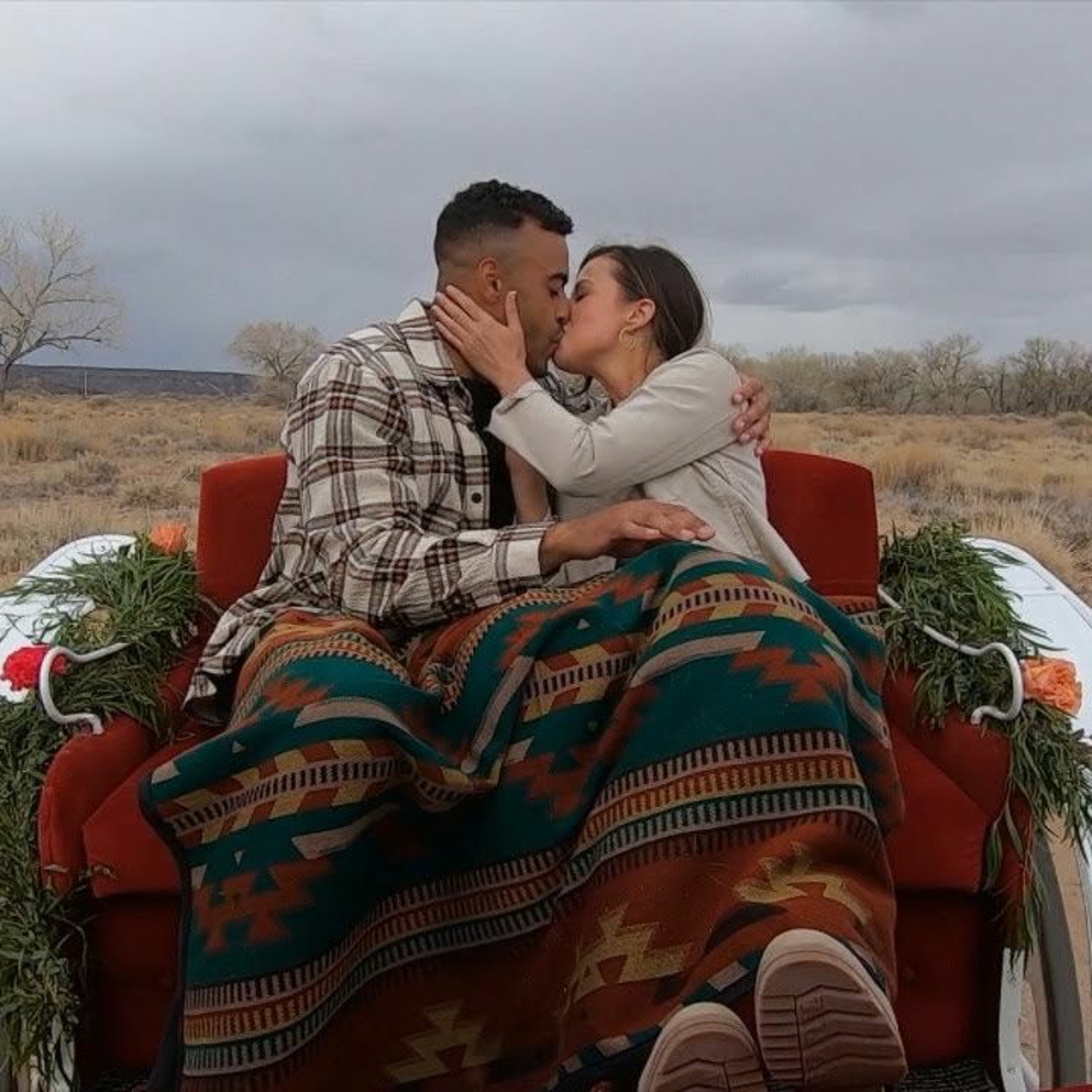 Bachelorette 17 / Episode 9 - Hometowns thumbnail