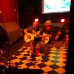 NO VOY EN TREN(128K).mp3