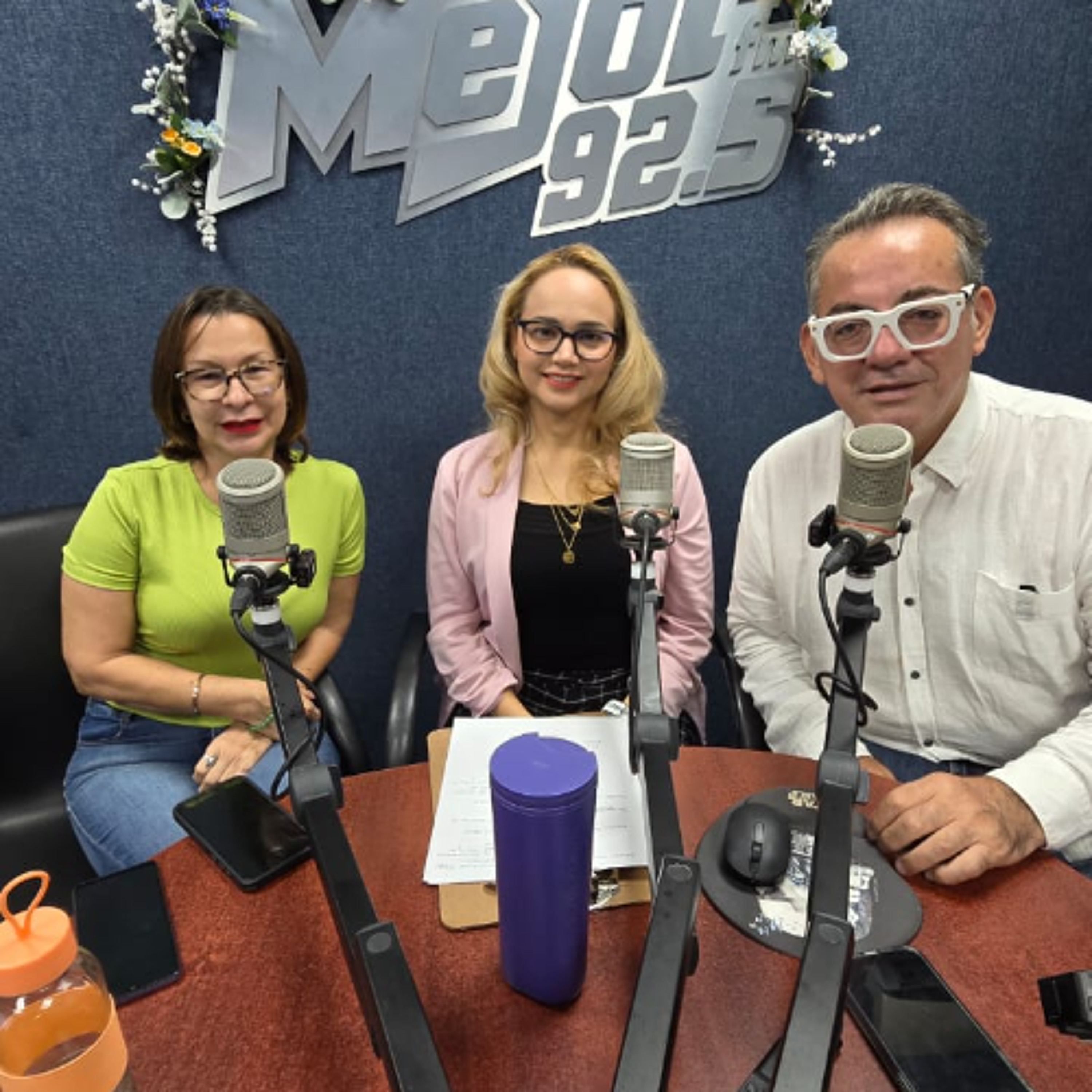 Bienestar Emocional con la Dra. Sarita Salgado: ¿Se puede vivir sin celular en la adolescencia? episode artwork