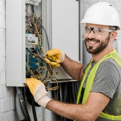 Significance of Hiring an Emergency Electrician to Deal with Wet Outlets