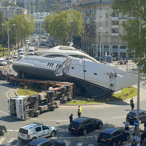 Sebastien Bouchet / Mix October 2025