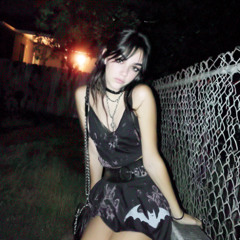 she-love-a-space-woman