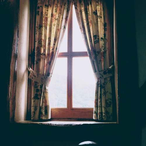 Chat with the night (Nói chuyện với đêm)