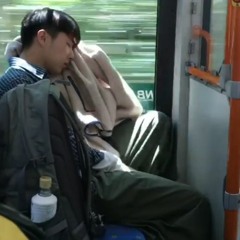 삿포로 버스안에서 zZz