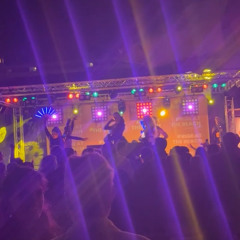 Bounce Herzblätter am Strand