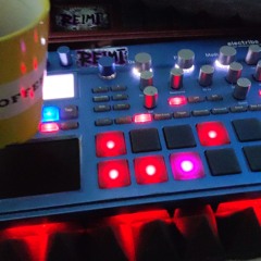 REIMI - MAMA (House). 125 BPM