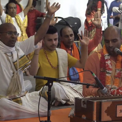 Svayam Bhagavan Keshava Swami Maharaj - Kirtan 1 - ISKCON - SankirtanFest - Live