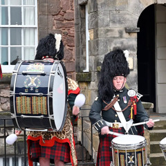 Blue Bonnets over the Border &  Atholl Highlanders | 2 SCOTS - Pipes, Drums & Bugles