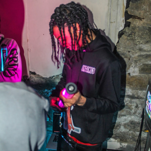 Chris Mula x SJ - Walk In The Party And Mula Right With Me