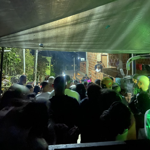 MTG - ESCADÃO DE CORO 10 MINUTOS NAS DO JOB PRA ELAS JOGAR A RABA 2K25  [ DJ JOTAGÊ FAIXA PRETA ]