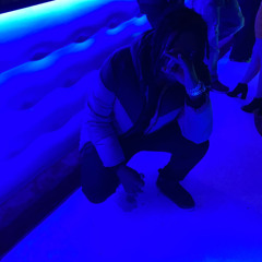 Authentic (QvanStvcks)