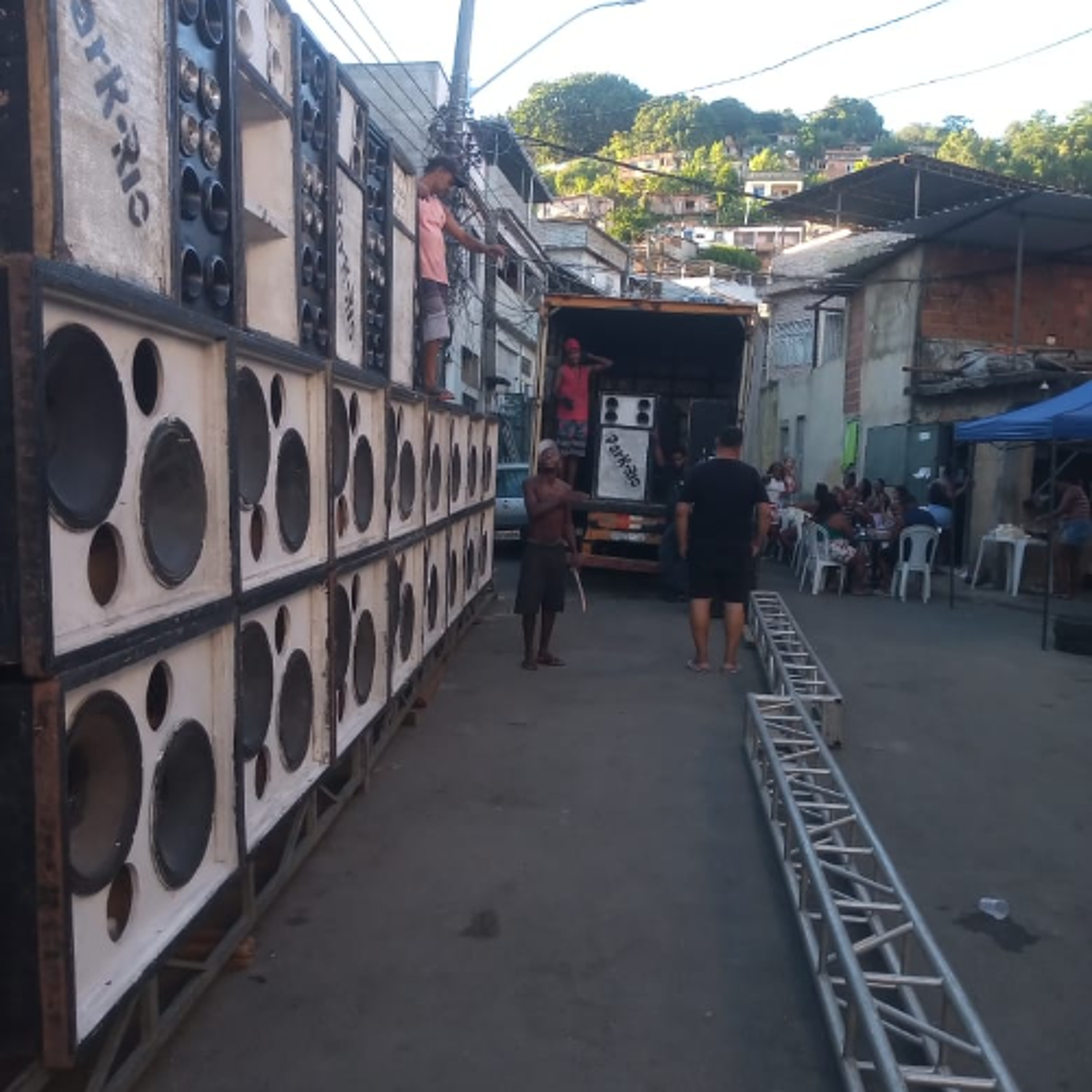 MC ROBA CENA - BUCETADA NA TROPA DA ARÁBIA ( DJS SANDRINHO MG, PSICO DE CAXIAS E JF 22 ) FODAAAAAA episode artwork