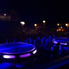 TECH HOUSE B