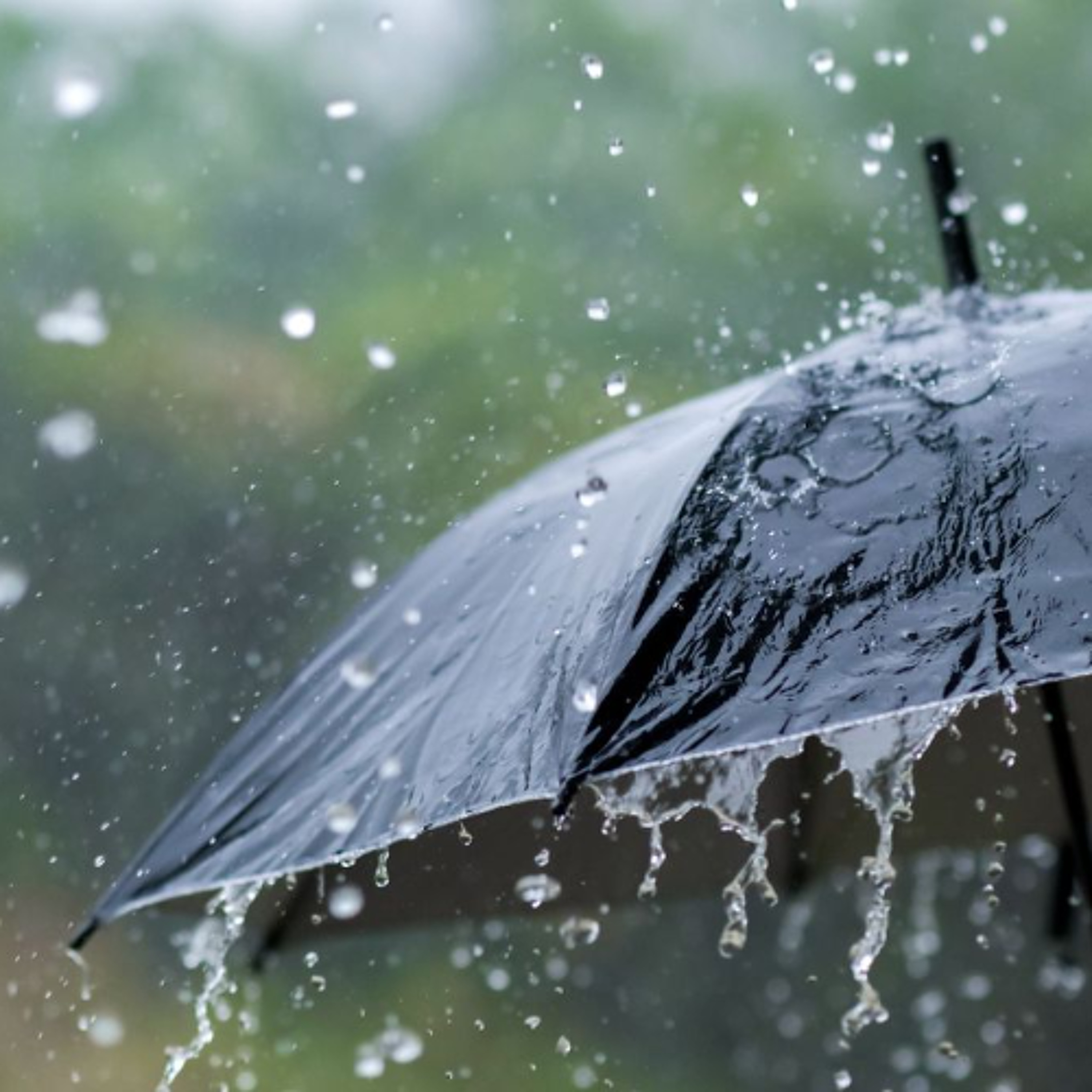🔴 Météo :  un avertissement de fortes pluies en vigueur jusqu'à 4h30 demain matin