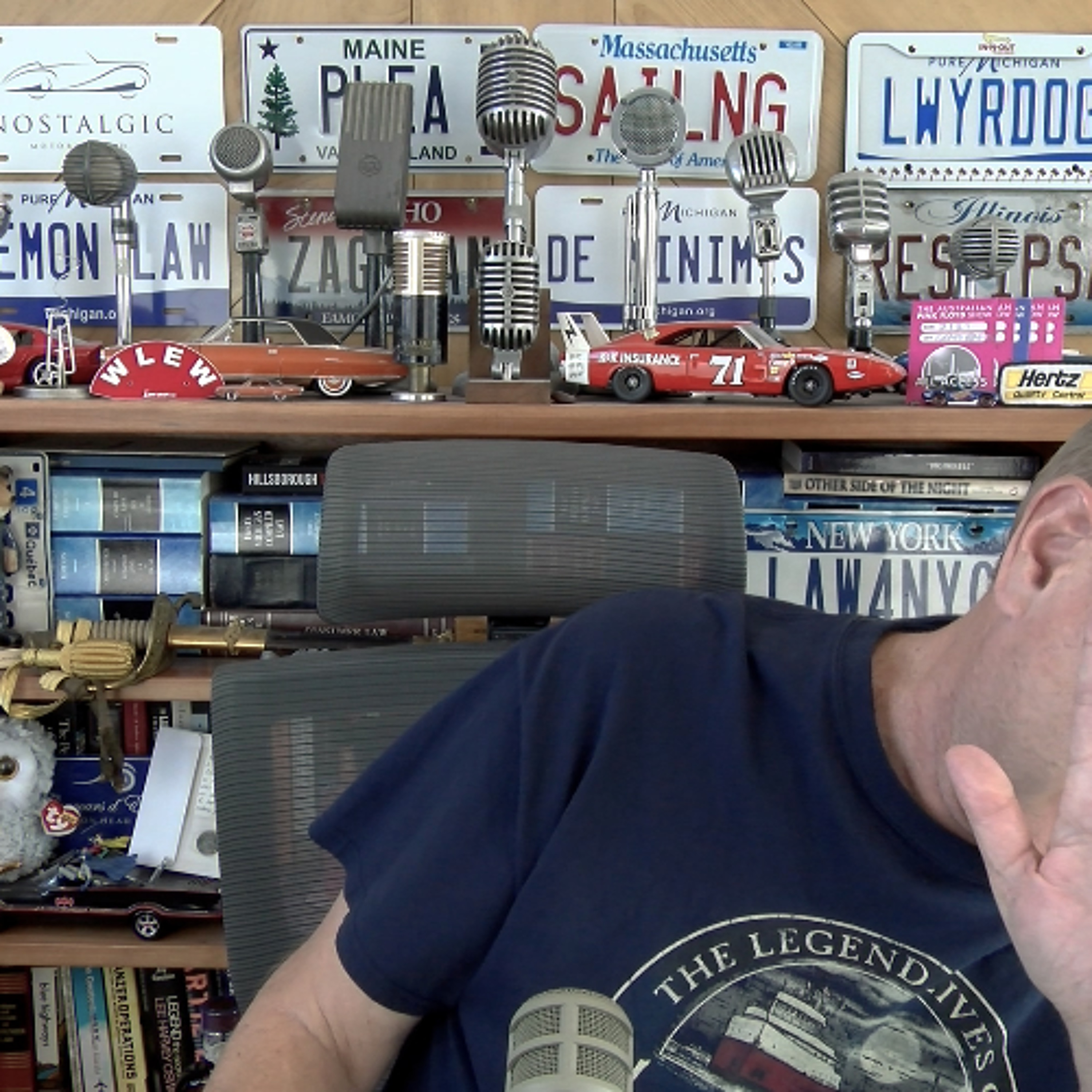 Airline Argues That ‘Window' Seats Don’t Need to Be Near Windows