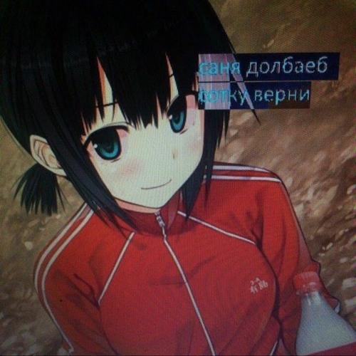 >_<