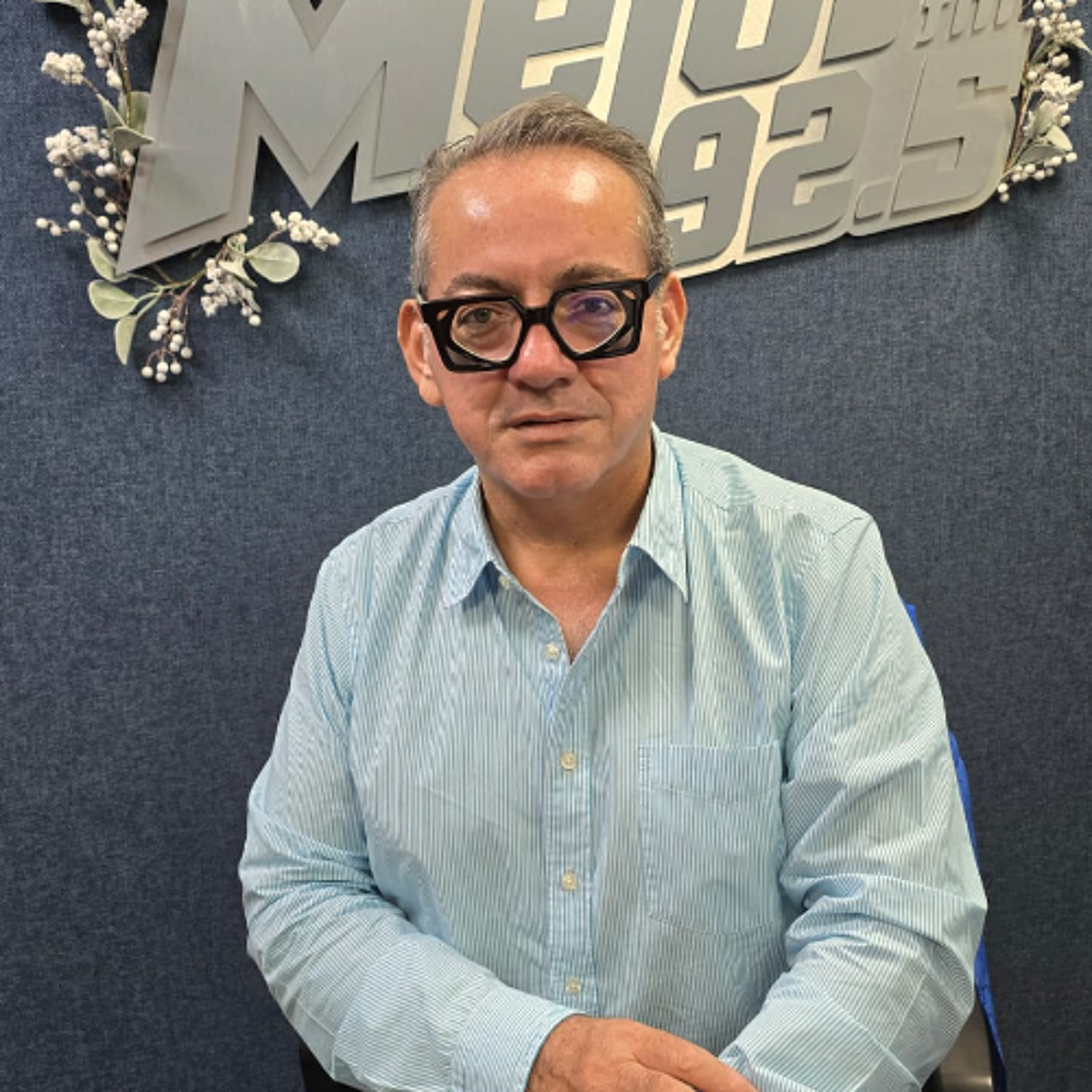Comentario de Max Cortés: Reducen subsidio a combustibles; llenar tanque costará más episode artwork