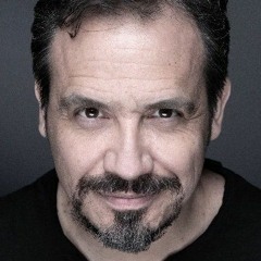 UNE VIE AILLEURS | ALEXANDRE ASTIER