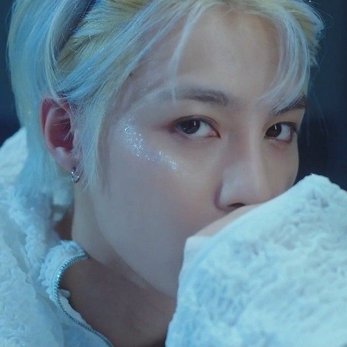 WayV 威神V 'Diamonds Only'  - track video