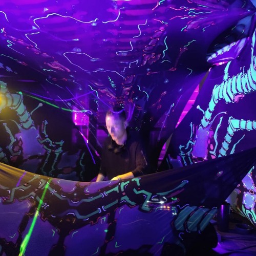Roots of Darkness // MS Stubnitz // 8.10.2022