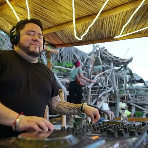 Luccio | Deep House Sunset at Kanan Hotel | By EPHIMERATulum ​