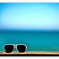 CALIFORNIA (Feat Mike Rae)