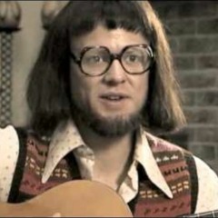 Arne interviewer Danni fra Men In Black feat. Jørgen Leth