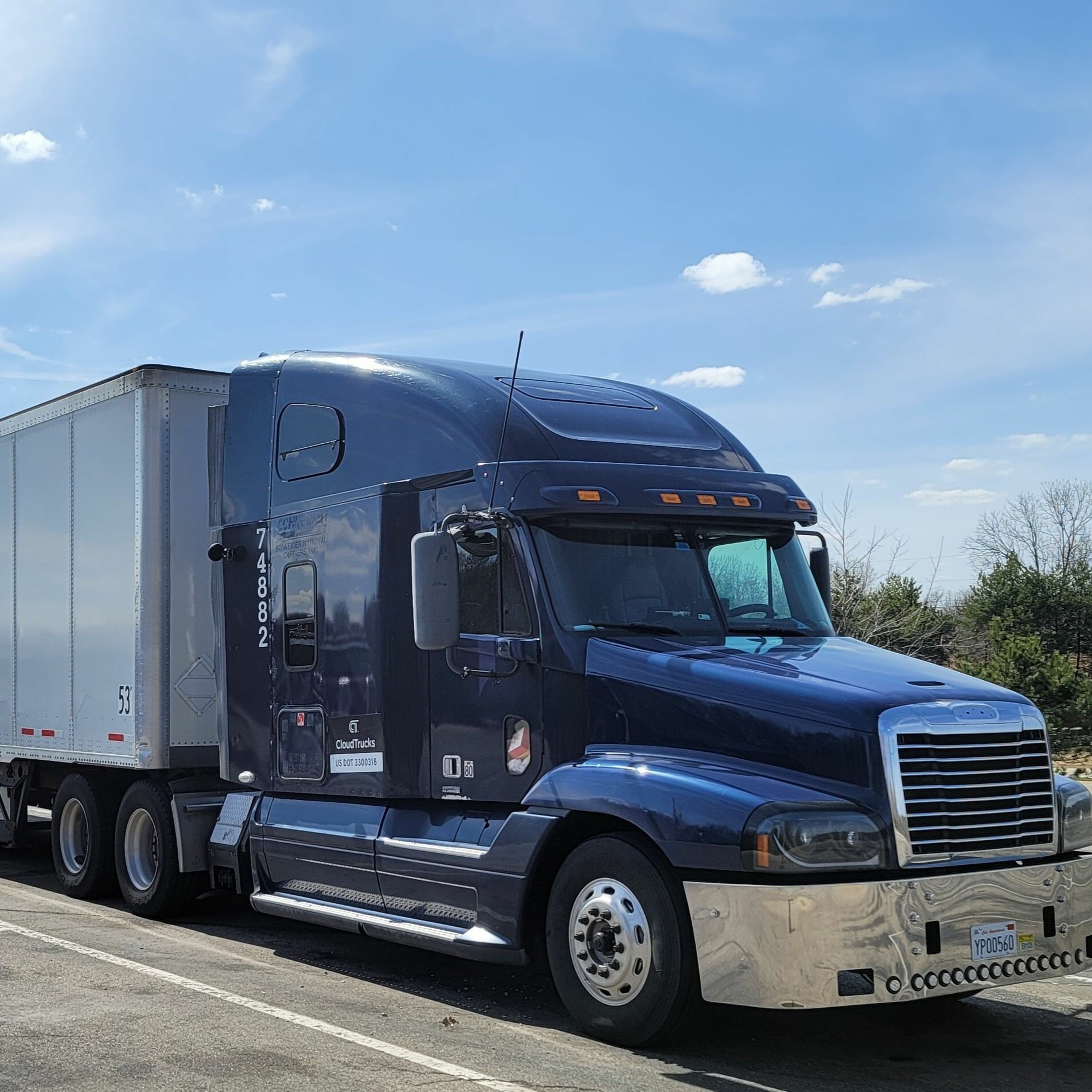 Real success leased to a 'virtual' carrier: Owner-operator Jason Hurley and CloudTrucks thumbnail