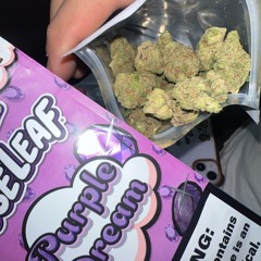 Cak3 by the ocean. {W/ SGE yaya}