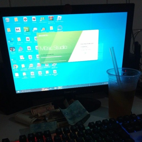 CAIU NO MEU PAPIN, FUMA DO KANK AMOR (DJ ERICK DO CR)