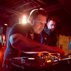 Jimmy Strip @ SHOWTIME