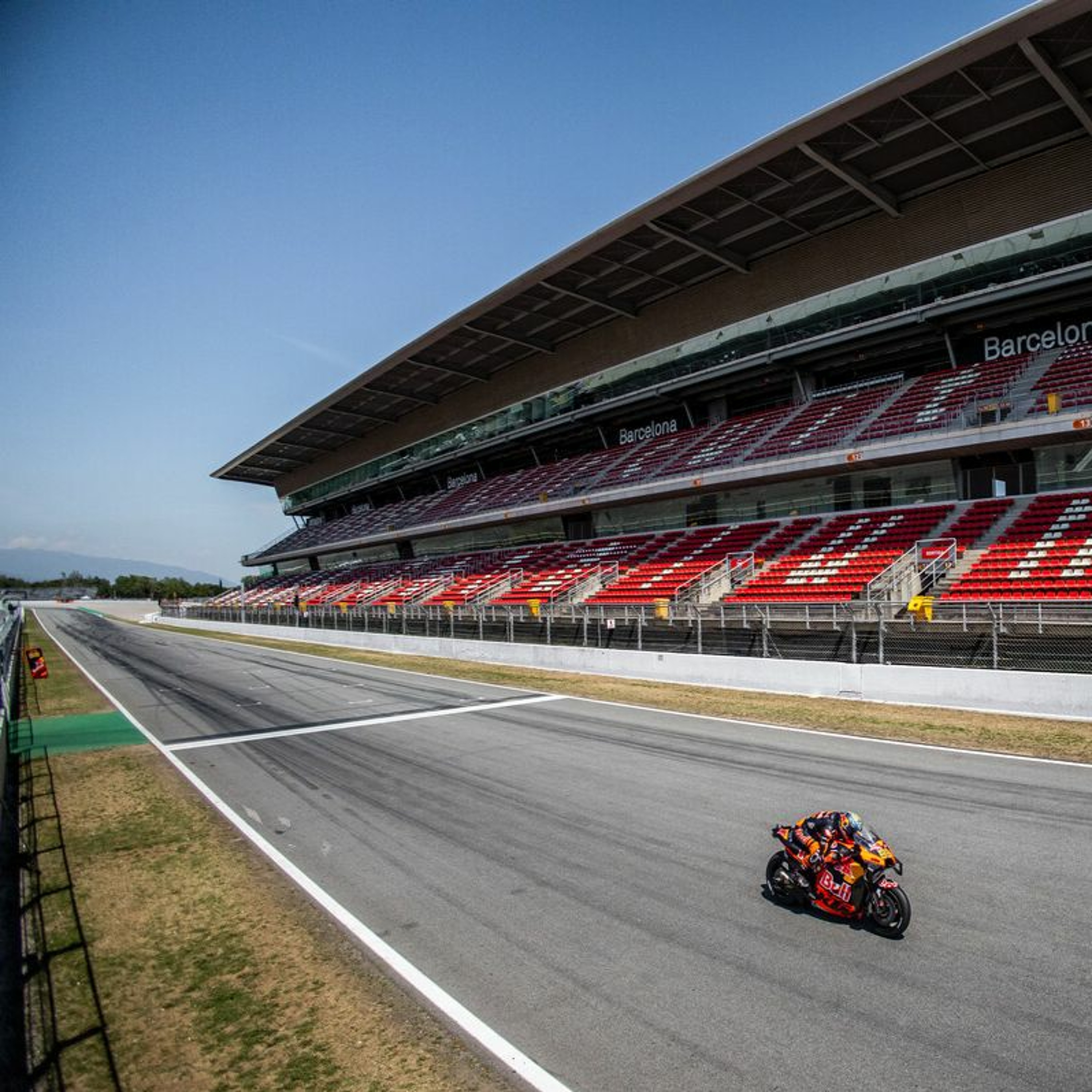 Paddock Notes: Catalunya Thursday – Getting a grip, and words from the top