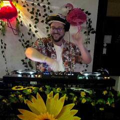 AJ Pikeras Radio Show 001