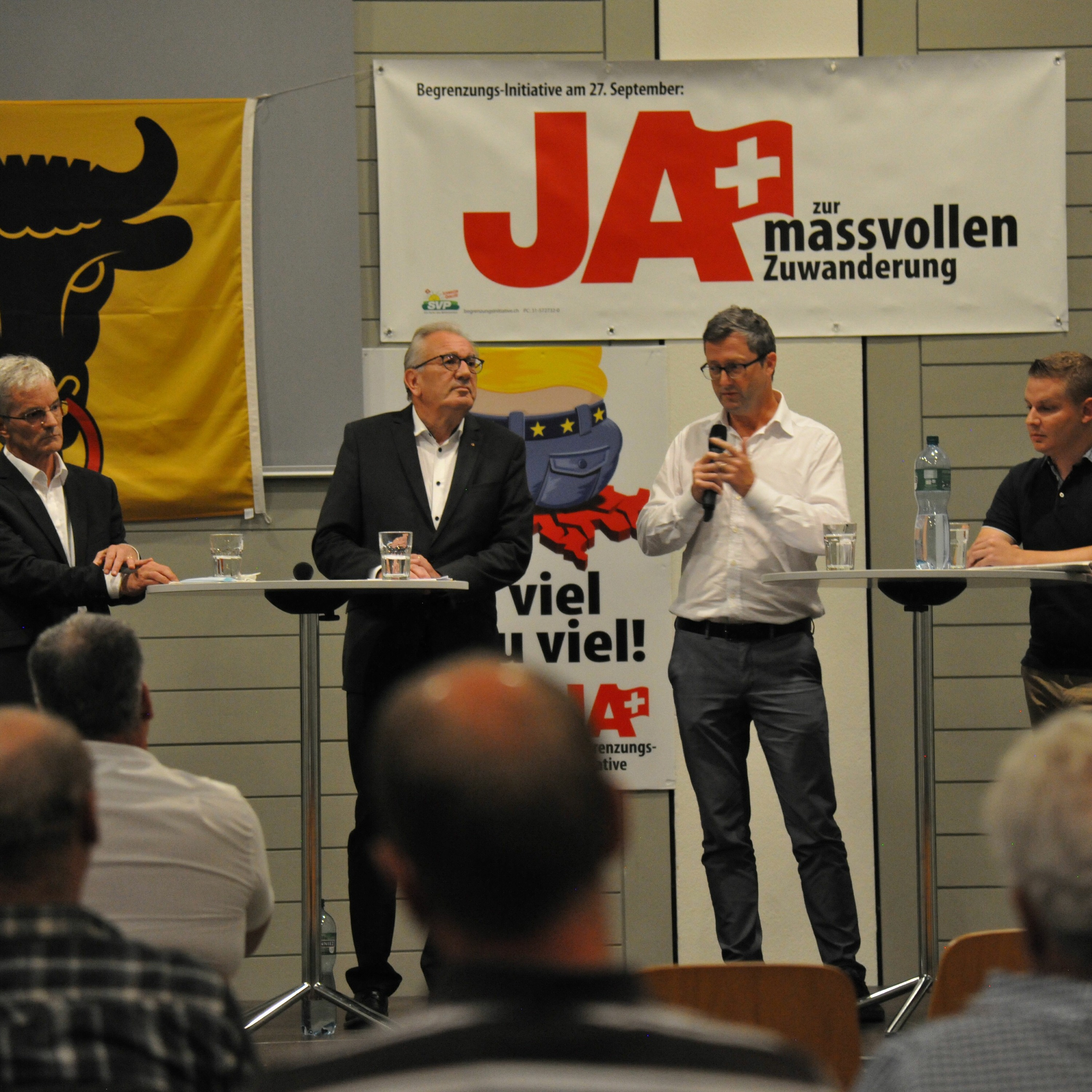 Politcast Uri
