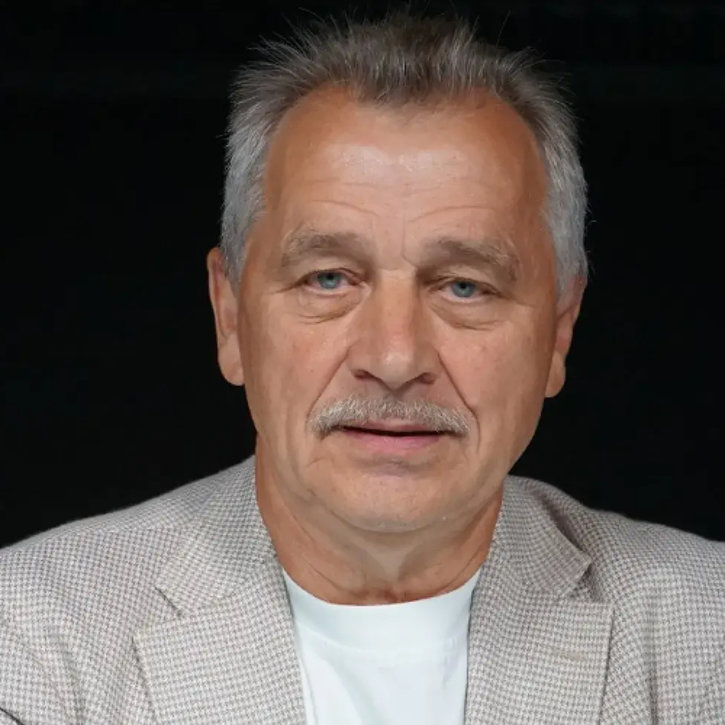 Анатоль Лябедзька. Чаго чакаць ад справаздачы Ціханоўскай перад КР і ад паездкі ў Кіеў