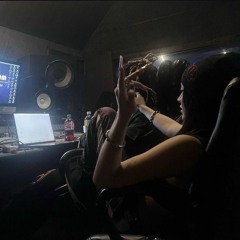 ROMANTIKO Y DELINCUENTE (prod. yushxn)