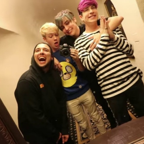 𝕓𝕖𝕒𝕟𝕚𝕖 𝕓𝕠𝕪 - 𝕁𝕒𝕜𝕖 𝕎𝕖𝕓𝕓𝕖𝕣 & ℂ𝕠𝕝𝕓𝕪 𝔹𝕣𝕠𝕔𝕜