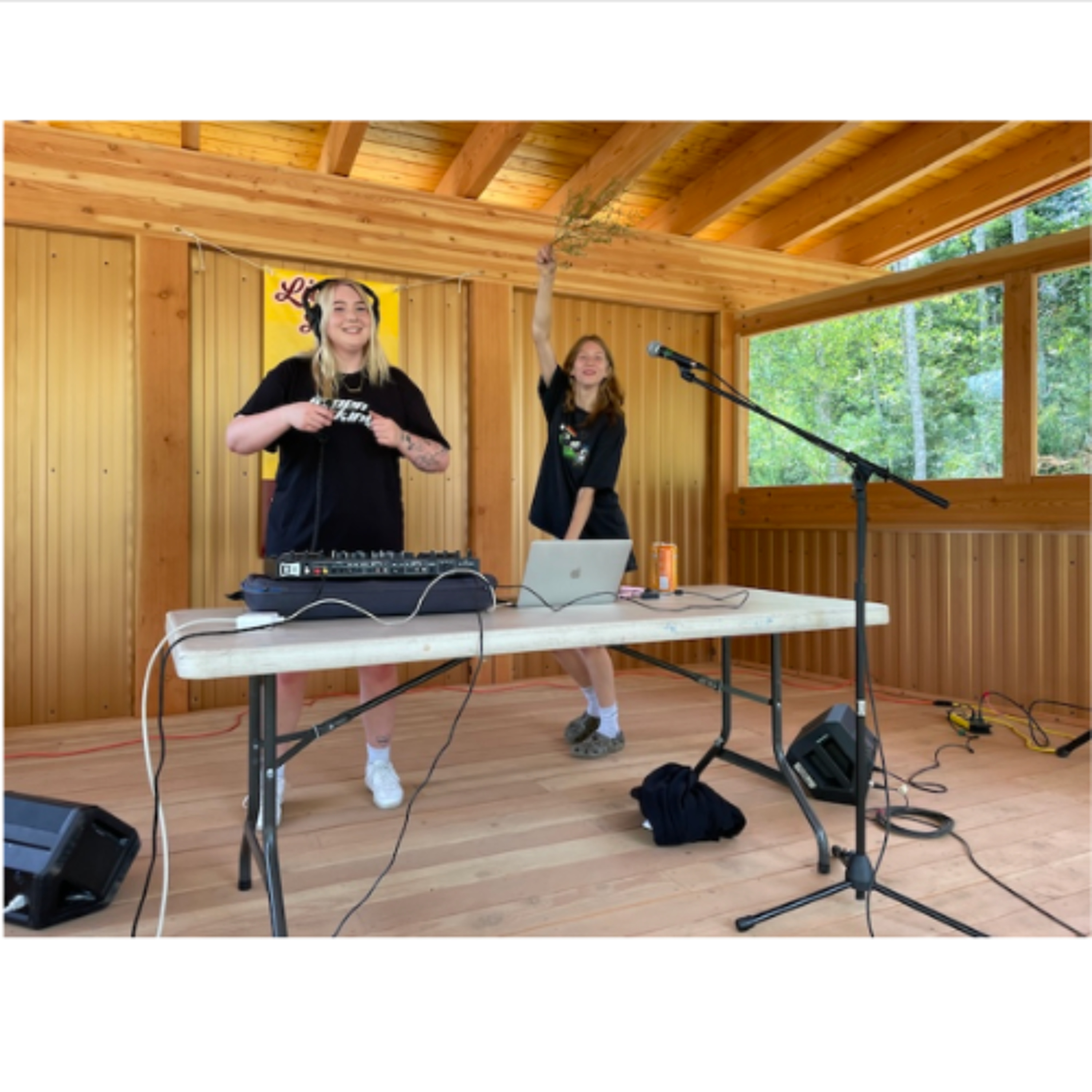 Aspen King Plays at the Village Commons