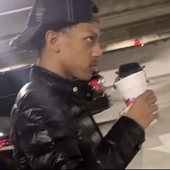 Trappin wit staxks 2 ft Yvngxtrollie (Lilodmv)