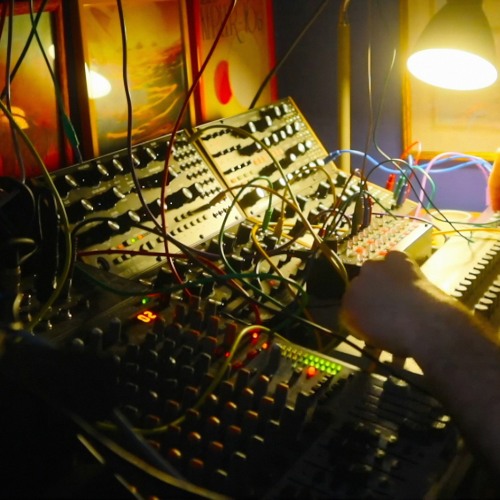 Melodic Techno Live Eurorack Jam Session (ft 2X DFAM, SUBHARM, MOTHER32, MI, 909, 606, 2600)