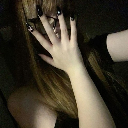 Bad bitch with a baddie friend audio