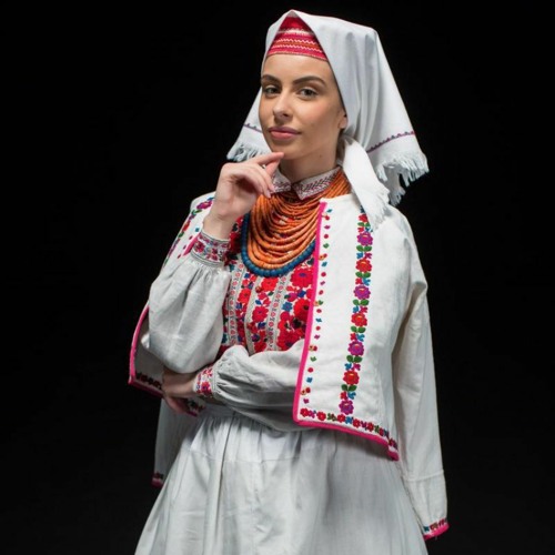 Kv_tka_Poletn_va_Spadok_-_Garna_ya_(Kach.click)