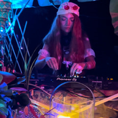 &ily- Live @Alice in Windhamland