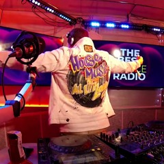 Live on KISS FM UKRAINE 04.11.2021