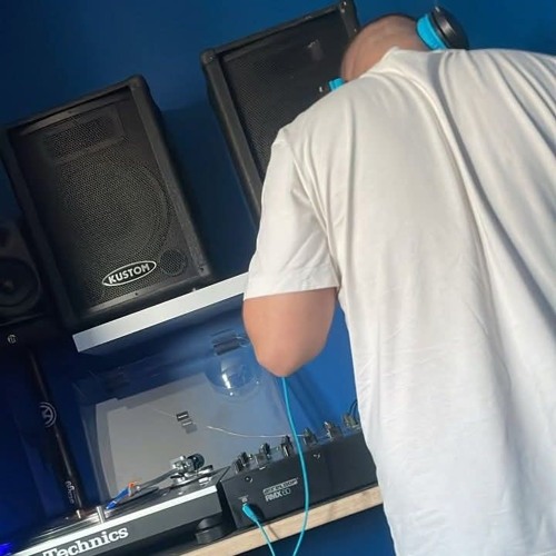 makina & happy hardcore vocal classics (vinyl)