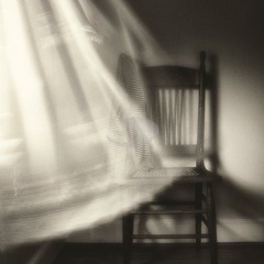 طويلُ الشوقِ يَبقىٰ في اغترابِ!