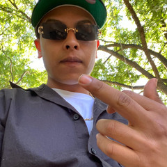 get off (prod.by) pluggmikey